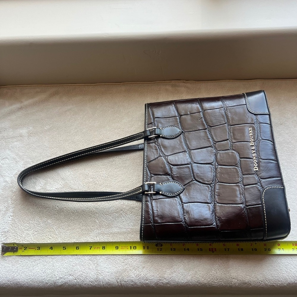 Dooney‎ & Bourke Denison Brielle Espresso Croc Embossed Leather Tote Black Trim - Picture 15 of 16
